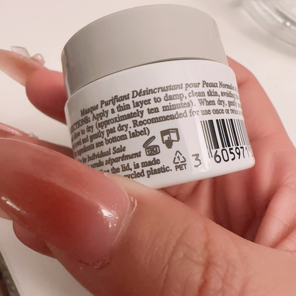 Kielh’s rare earth deep pore minimizing cleansing clay mask - Picture 2 of 3